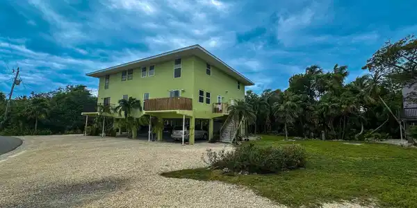 109 Stirrup Key Woods Road