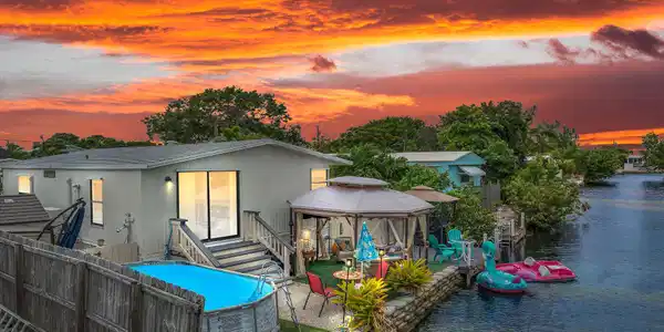 27969 Lobster Tail Trail