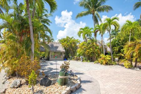 2950 Overseas Highway