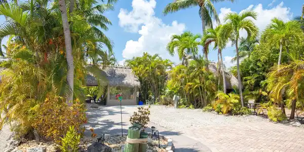 2950 Overseas Highway