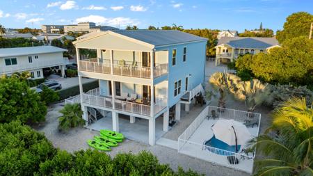 211 S Anglers Drive
