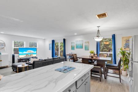 111 Stirrup Key Woods Road