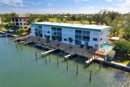 1505 Sombrero Boulevard
