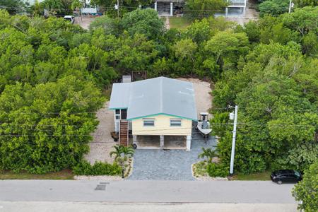 31042 Hibiscus Drive