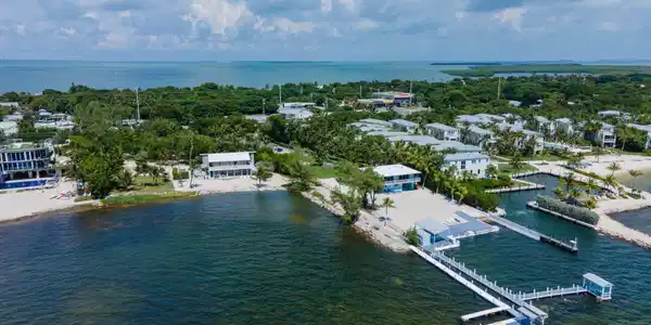Image 3: 200 ft. of oceanfront property