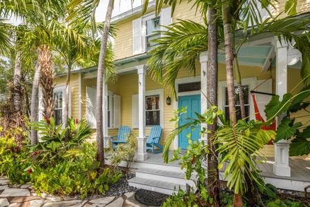 1122 Seminary Street
