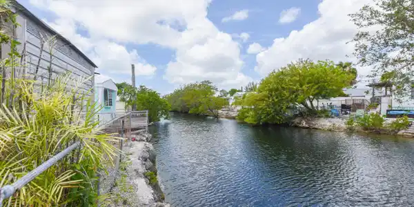 Image 4: 27965 Tarpon Terrace