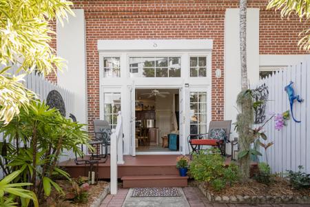 101 Front Street