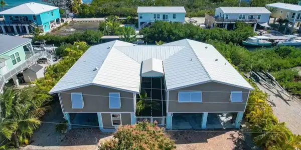 817 Grenada Lane