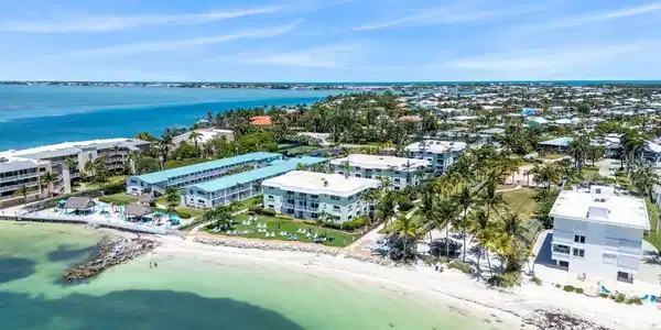 1101 W Ocean Drive