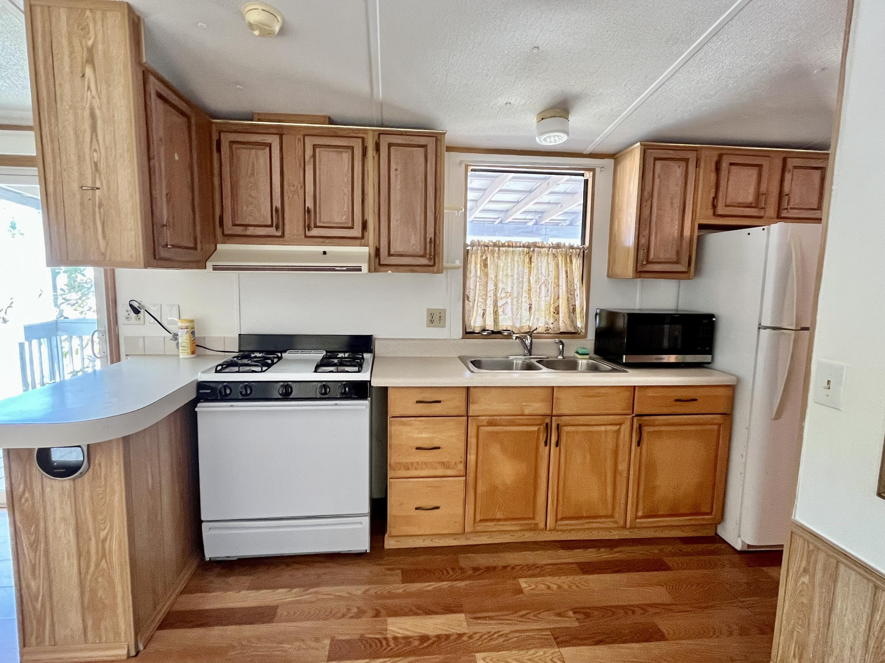 Image 3: SR Lot 451 9