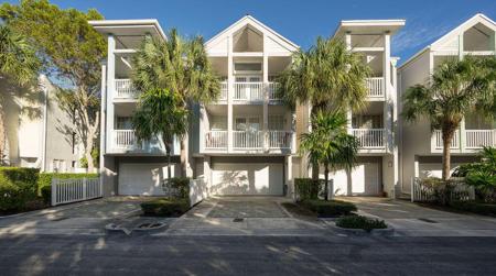 28 Seaside S Court