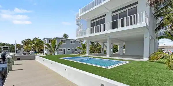 Image 3: Backyard
