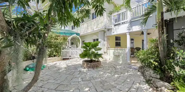 150 Valencia Drive