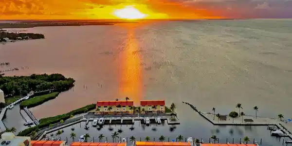 88540 Overseas and Boat Slip 37 Highway