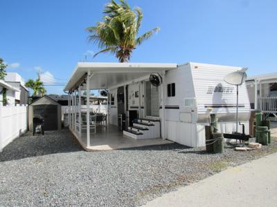 325 Calusa Street