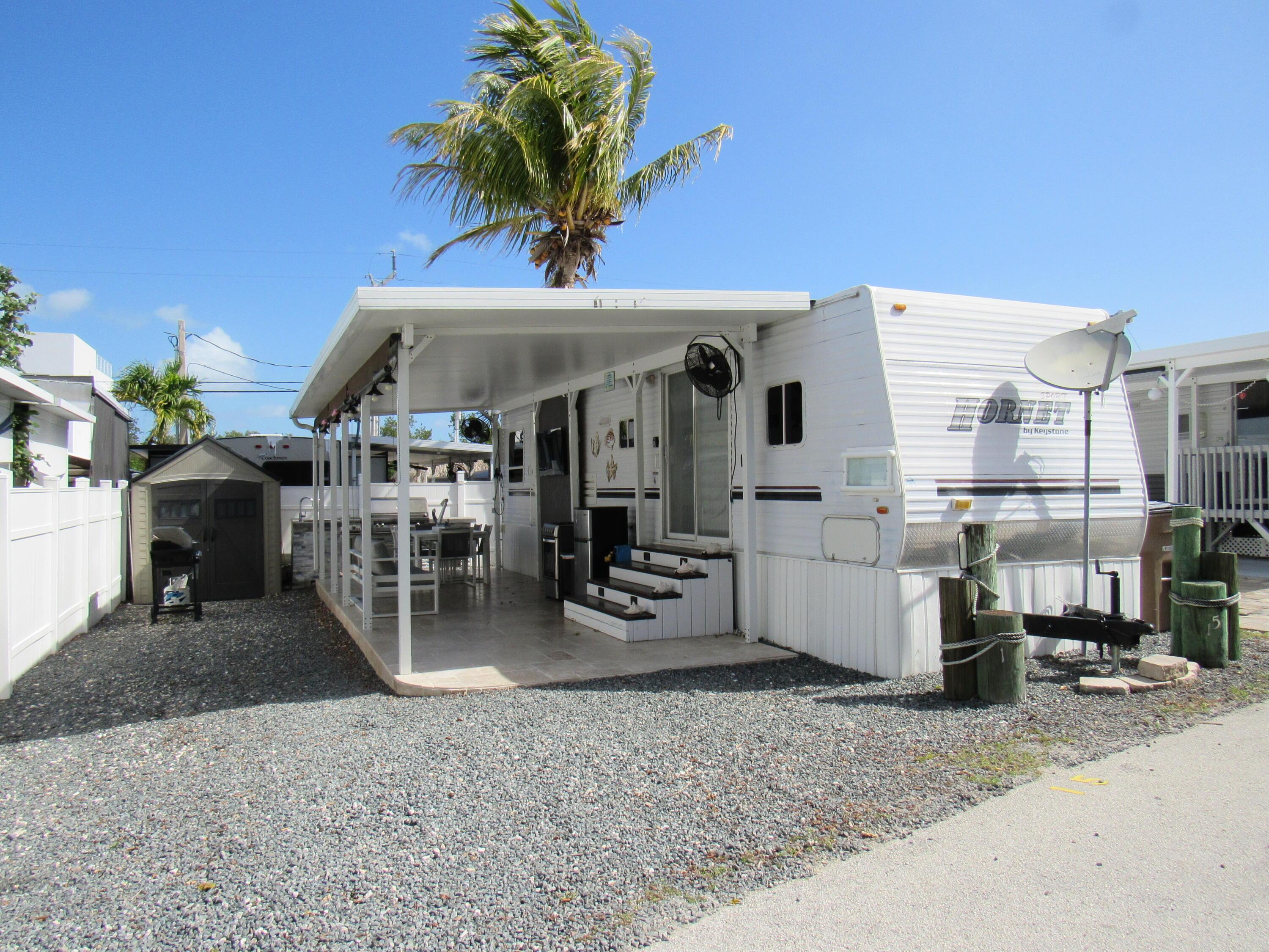 Image 1: 325 Calusa St 15