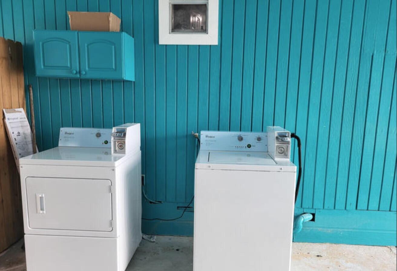 Image 3: shared laundry