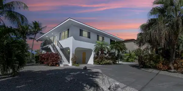 221 S Anglers Drive