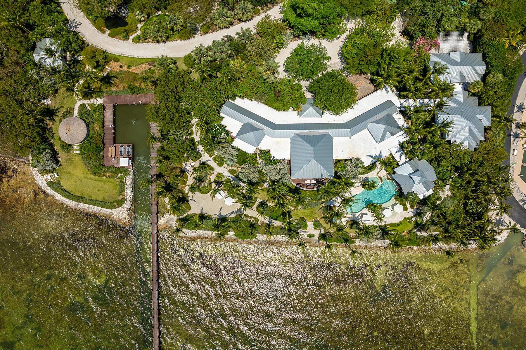 Image 2: Welcome to Cocoloba