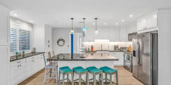 Image 3: 13-web-or-mls-573 Boyd Dr - High Exposur