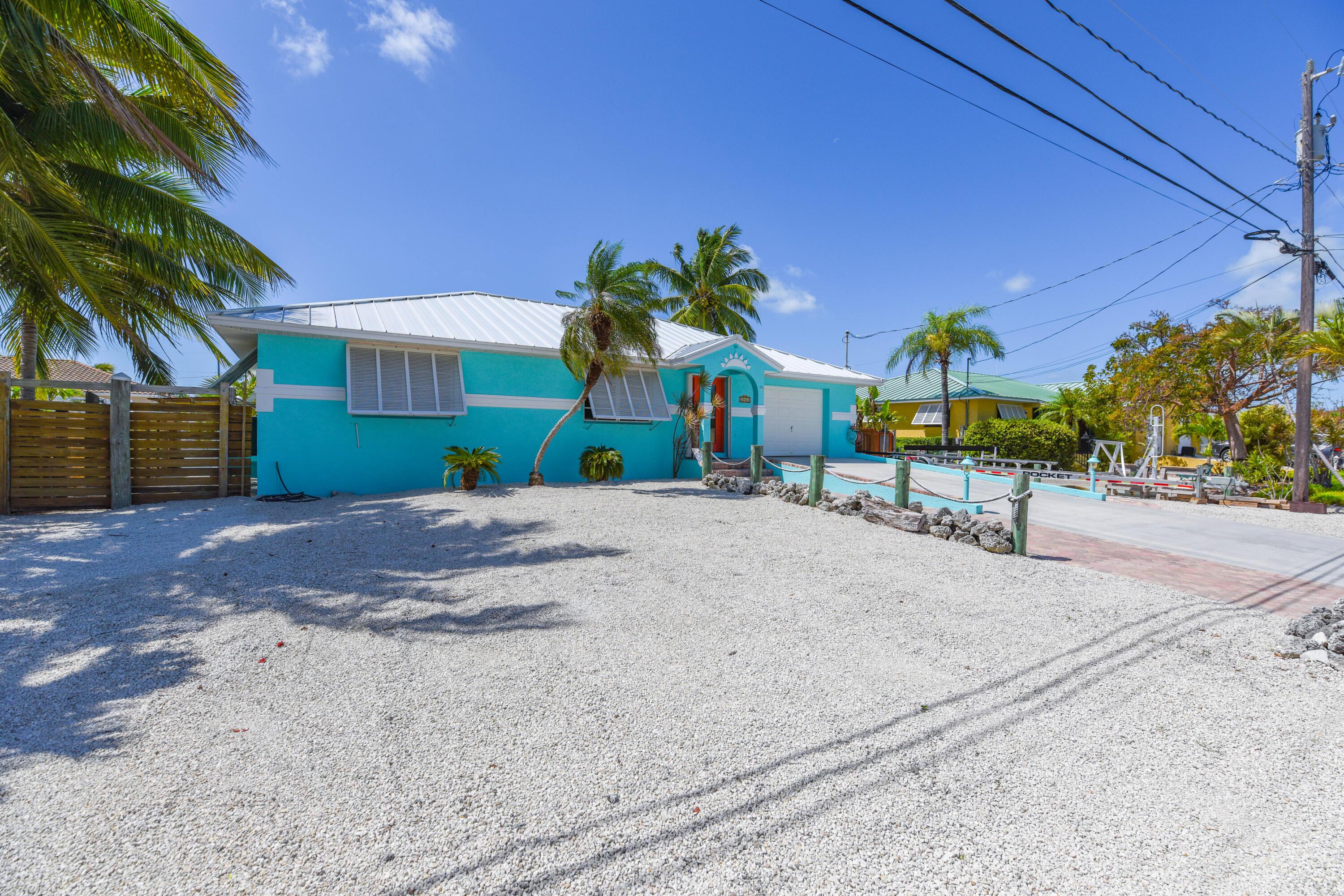 Image 2: 037-208685thAvenueWest-CudjoeKey-FL-3304