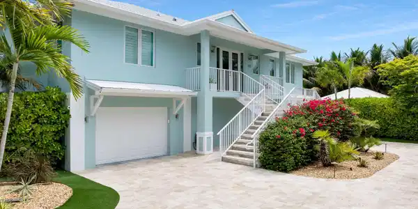 Image 3: Front of Home