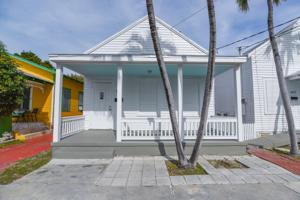 1021 Grinnell Street