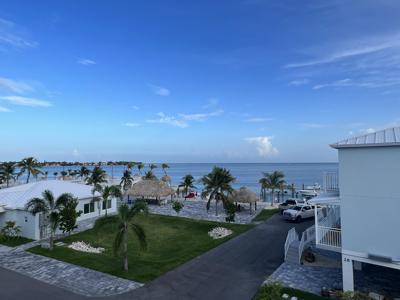 10877 Overseas Highway
