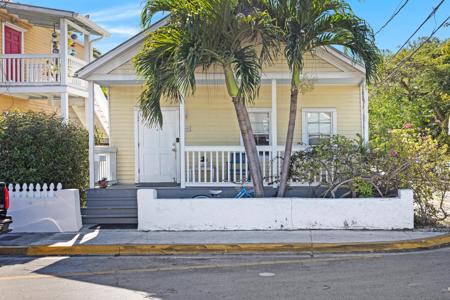 900 Thomas Street