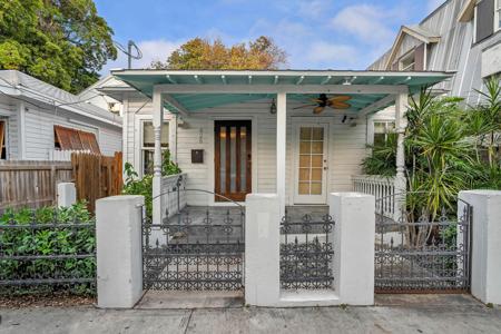 627 Whitehead Street
