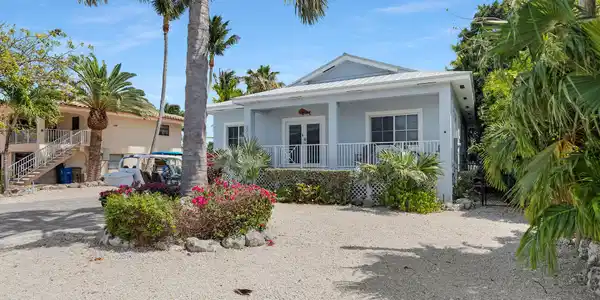 241 W Seaview Drive