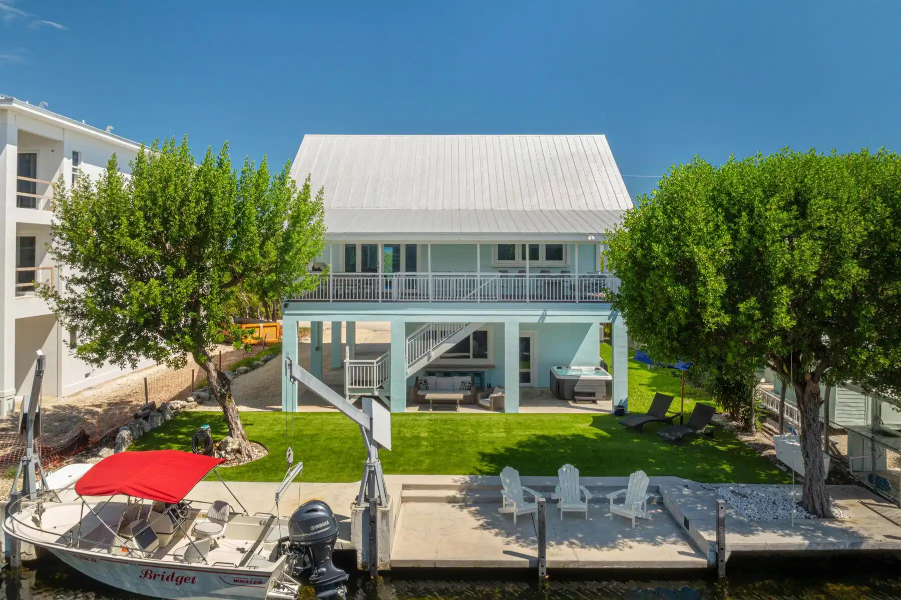 Image 1: 185 Ojibway Ave_1oakstudiosdrone_03