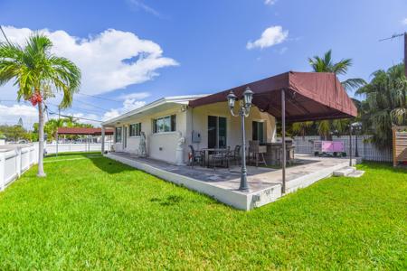 2900 Riviera Drive