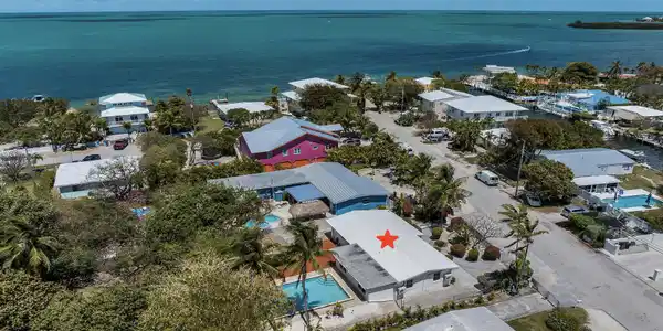 2705 Dolphin Drive