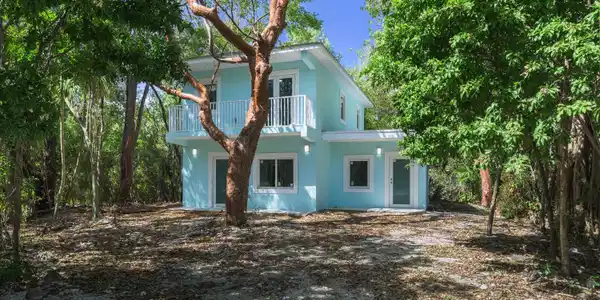 203 Anitgua Road
