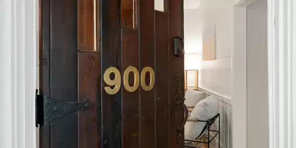 900 Oleander Road