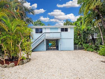 767 Musa Drive