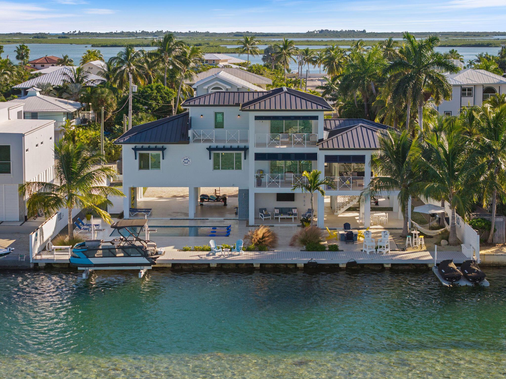Image 2: 16745 Tamarind Rd Sugarloaf Key