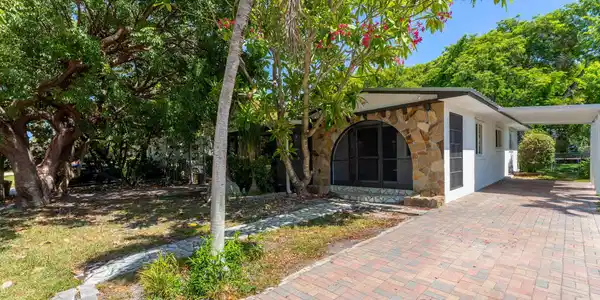 803 Brown Street