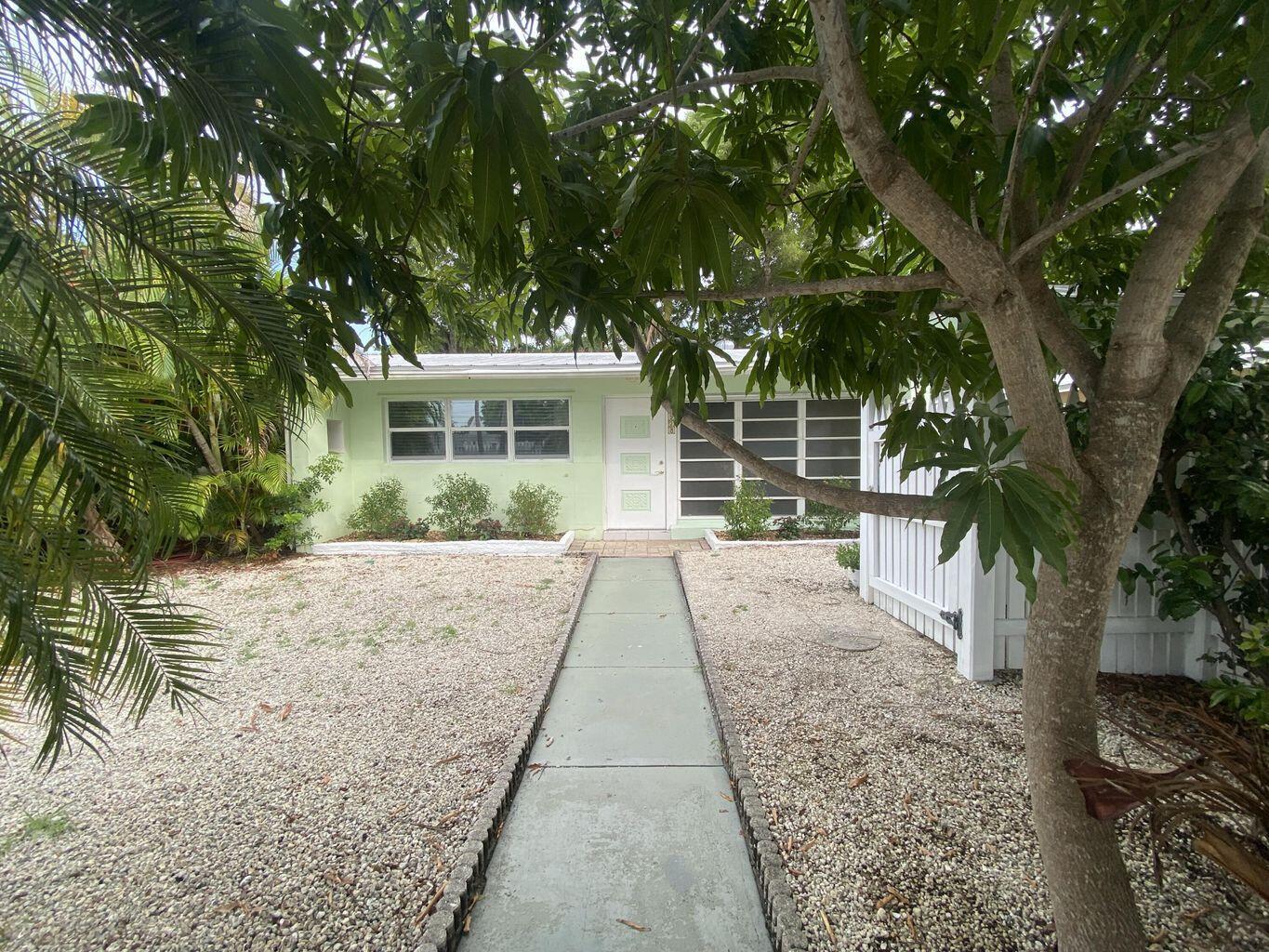 Image 2: Front Entrance