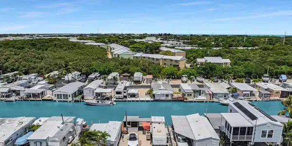 6099 Overseas Highway