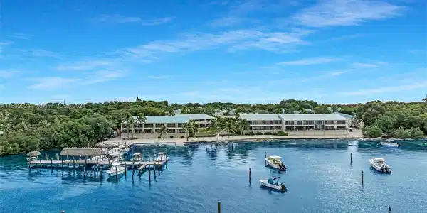 87200 Overseas Highway