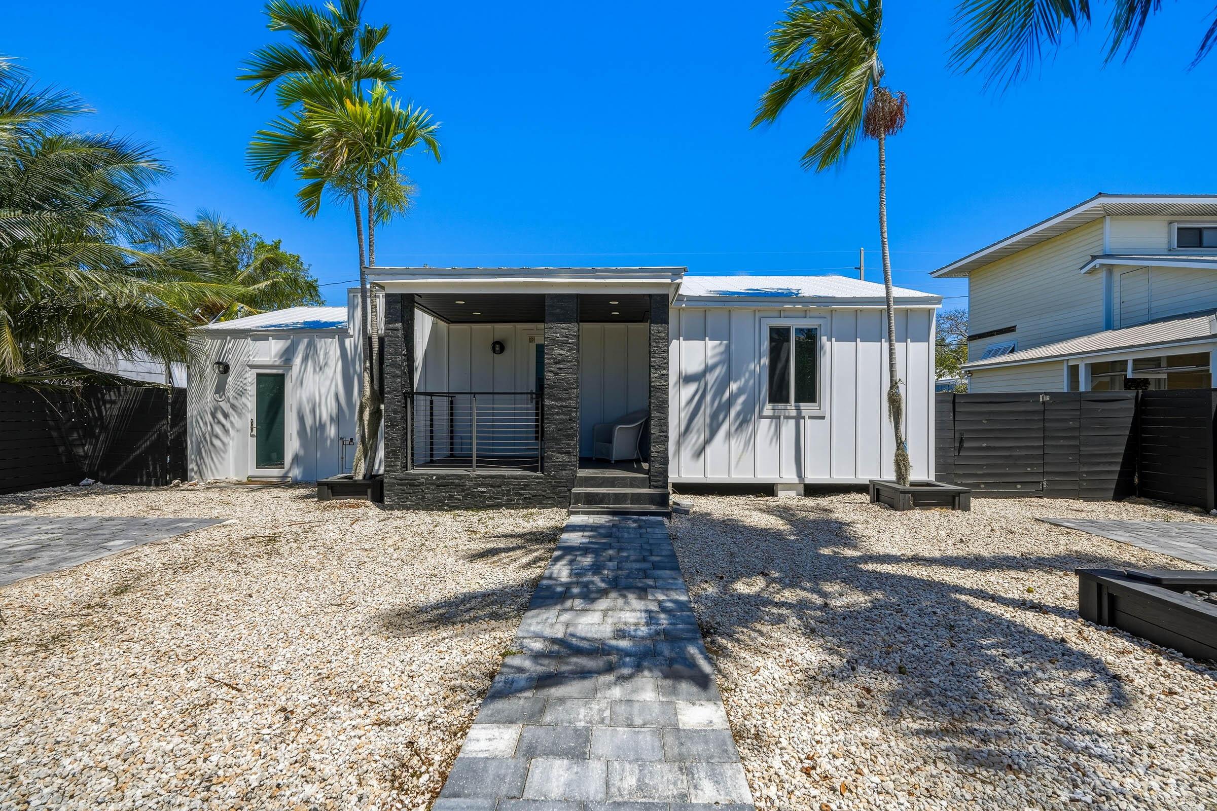 Image 2: 2805 Flagler-53