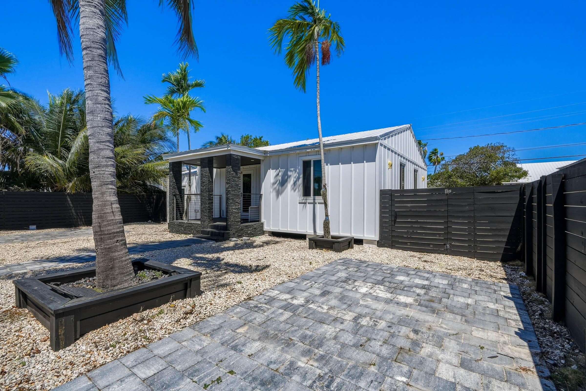 Image 3: 2805 Flagler-52