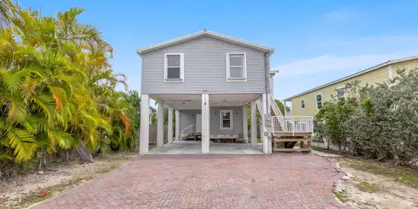 30946 Edward Road