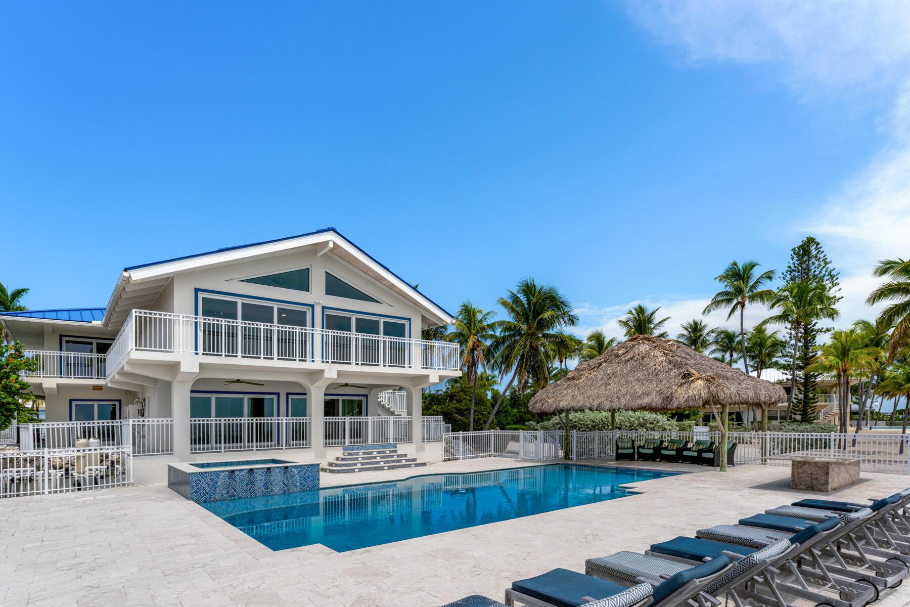 Image 2: Refined Oceanfront Living