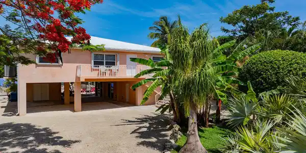 467 Almond Lane