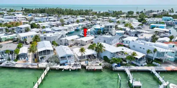 65821 Overseas Highway