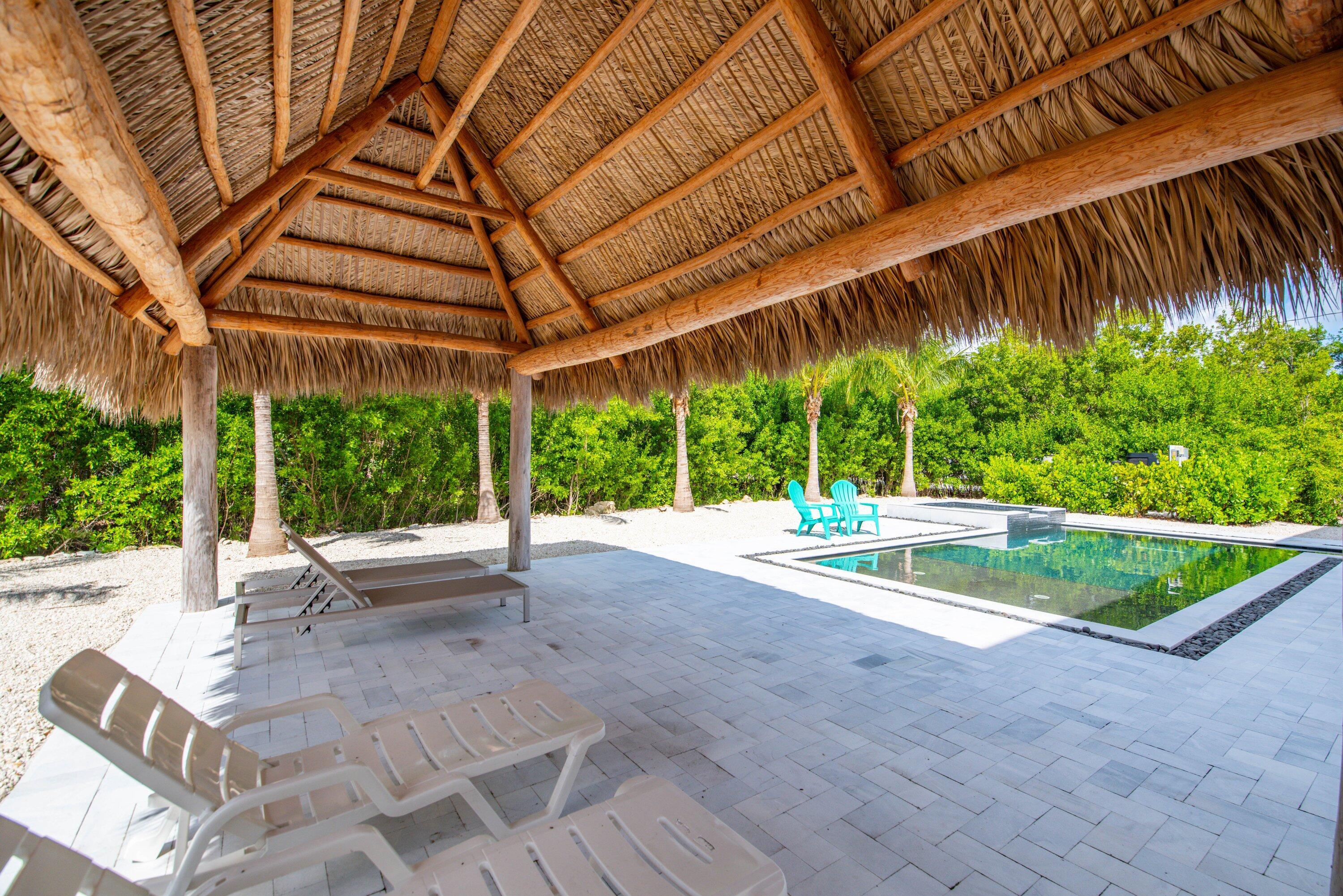 Image 3: 002-30980WittersLane-tiki 0929